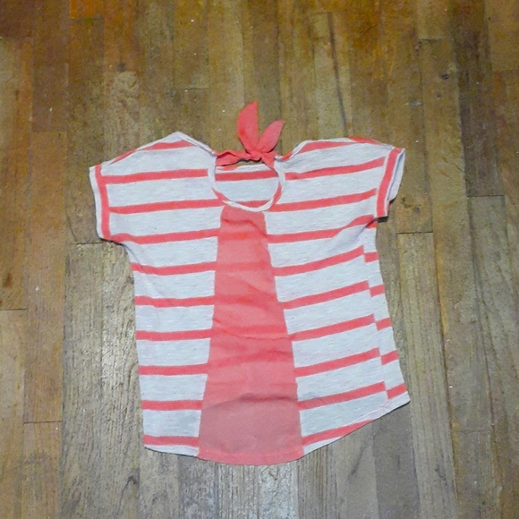 Clothes - Picture 2 of 3